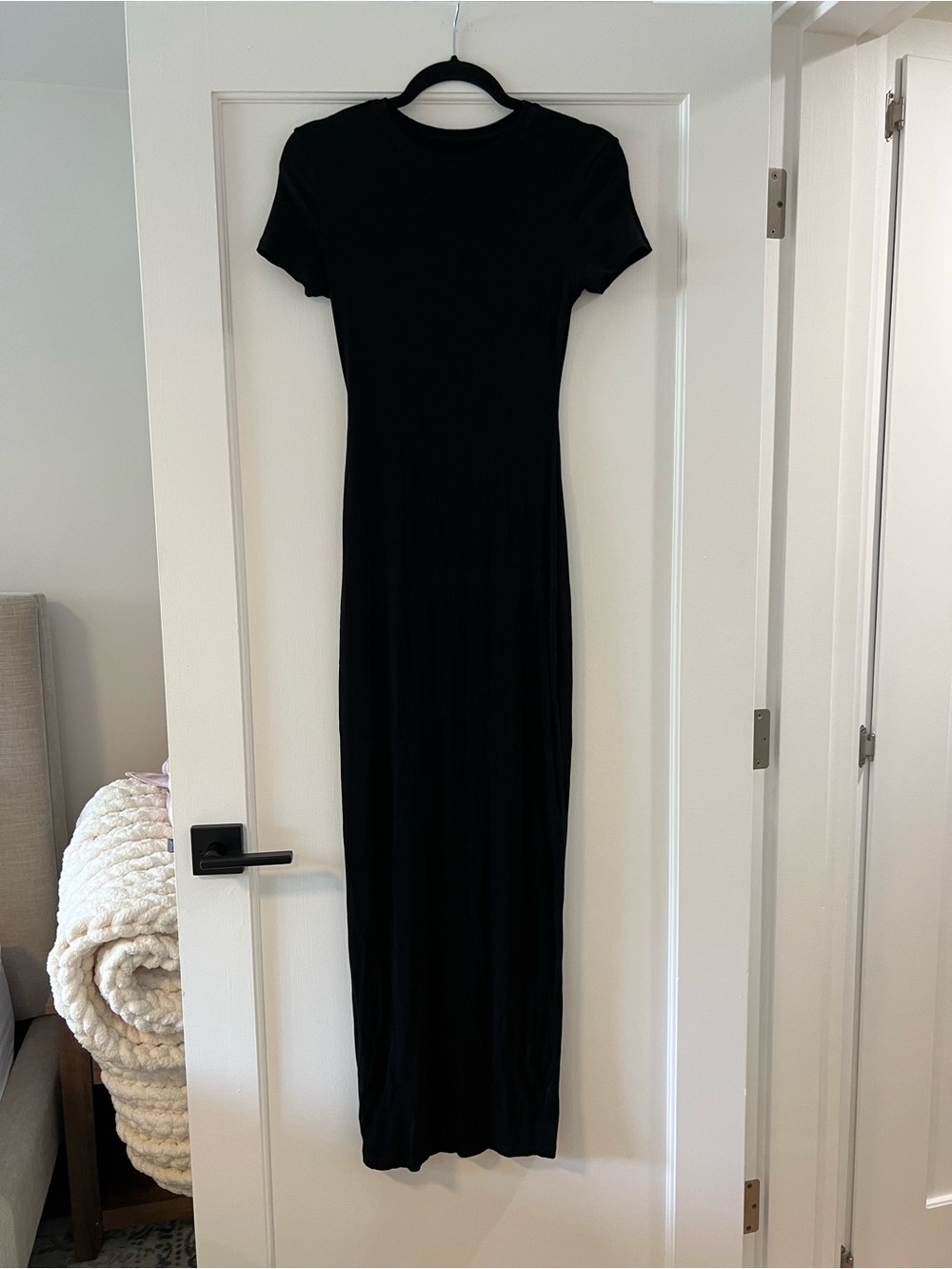Black Short-Sleeve Maxi Dress
